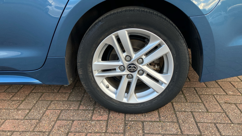 Toyota Corolla 1.8 VVT-i Hybrid Icon 5dr CVT Hybrid Estate